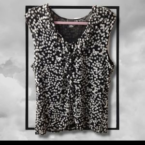 Covington Cute Ruffle Top